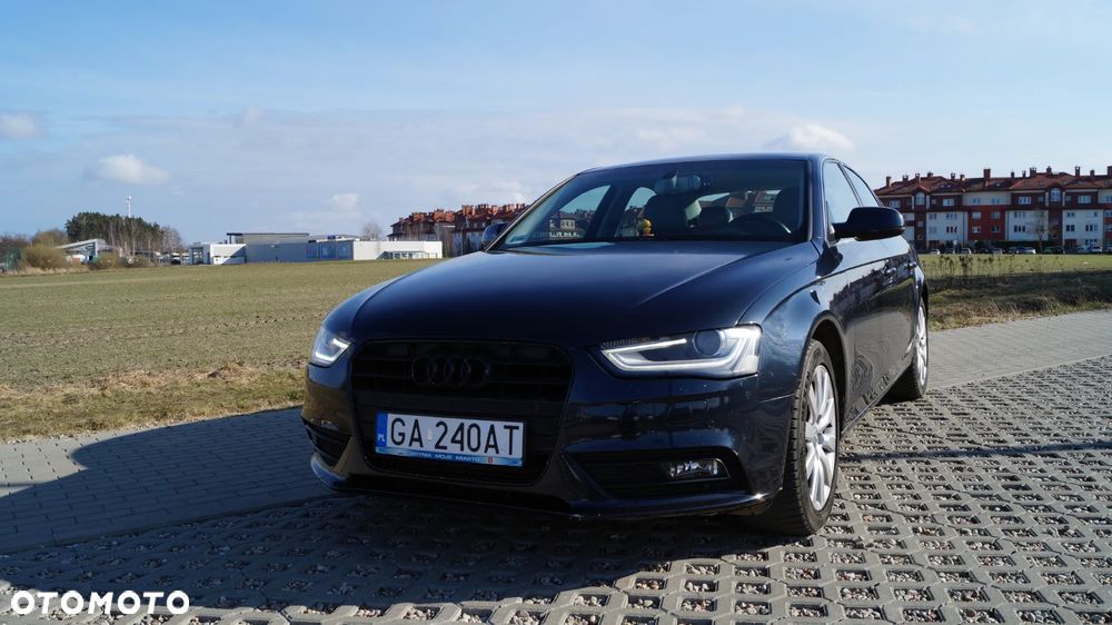 Audi A4 Limousine - 3
