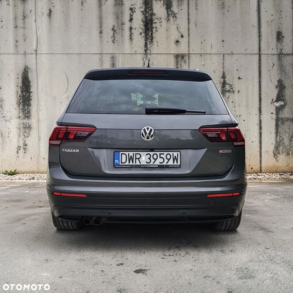 Volkswagen Tiguan - 4