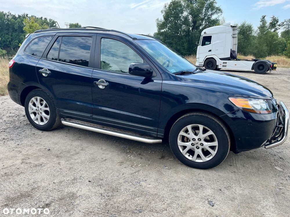 Hyundai Santa Fe - 3
