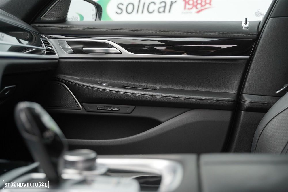 BMW 750 Ld xDrive Pack M Auto - 37