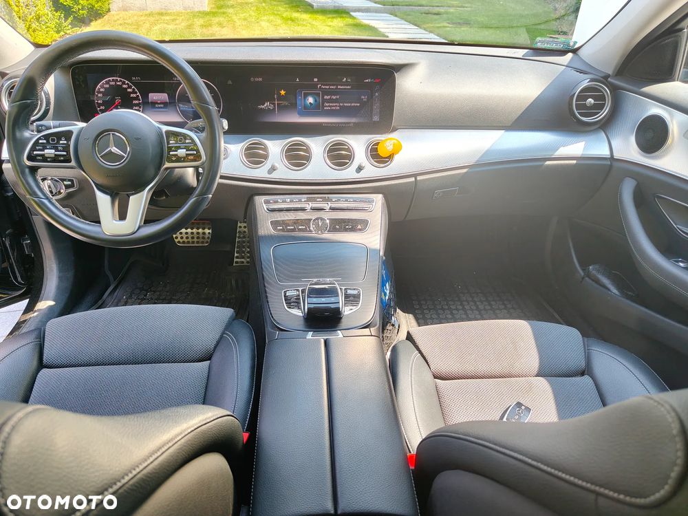 Mercedes-Benz Klasa E 220 d AMG - 2