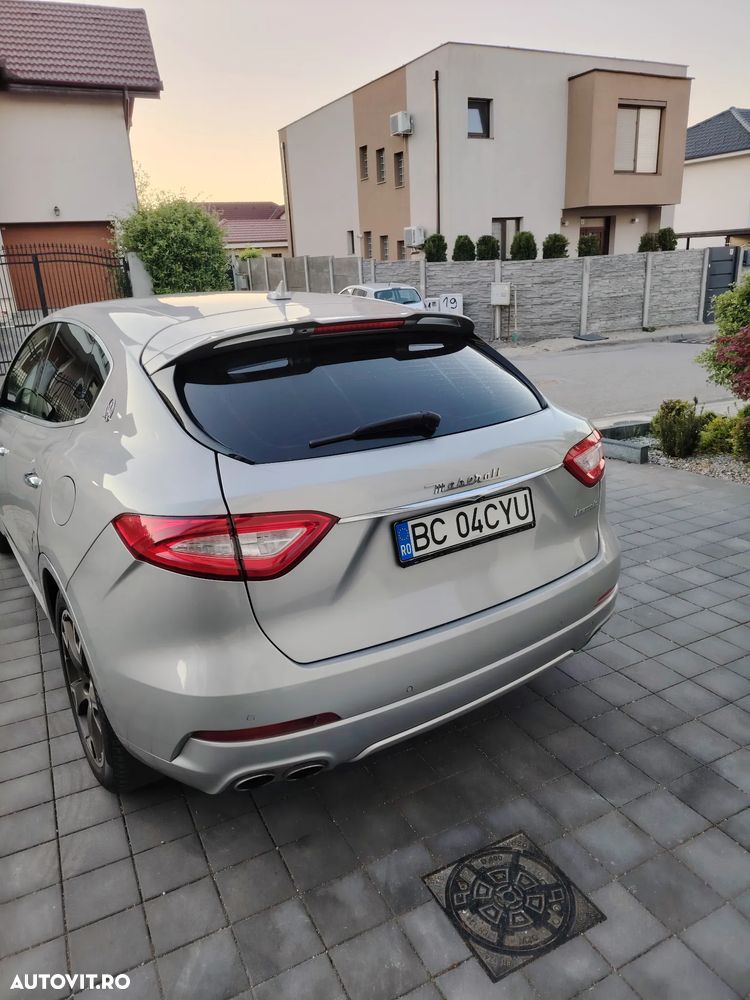 Maserati Levante Q4 - 5