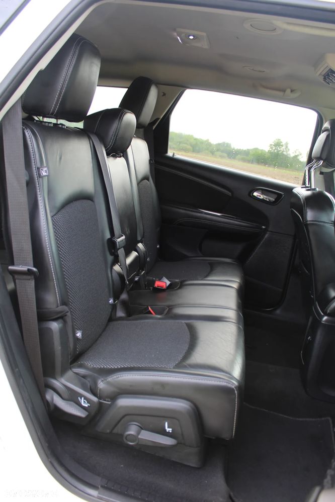 Dodge Journey - 11
