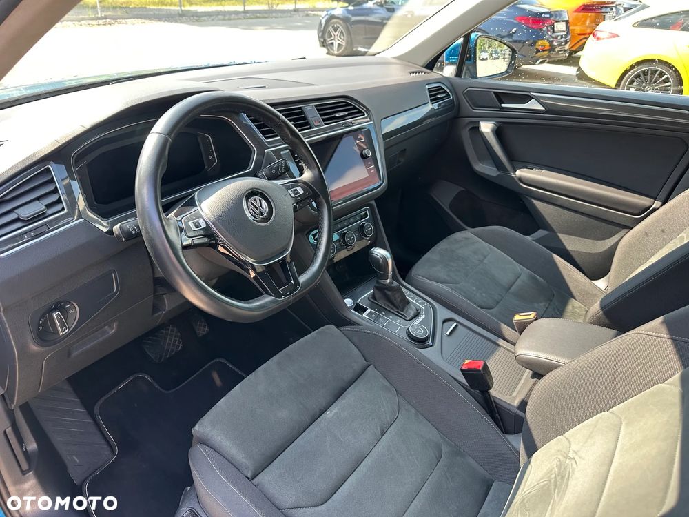 Volkswagen Tiguan - 11