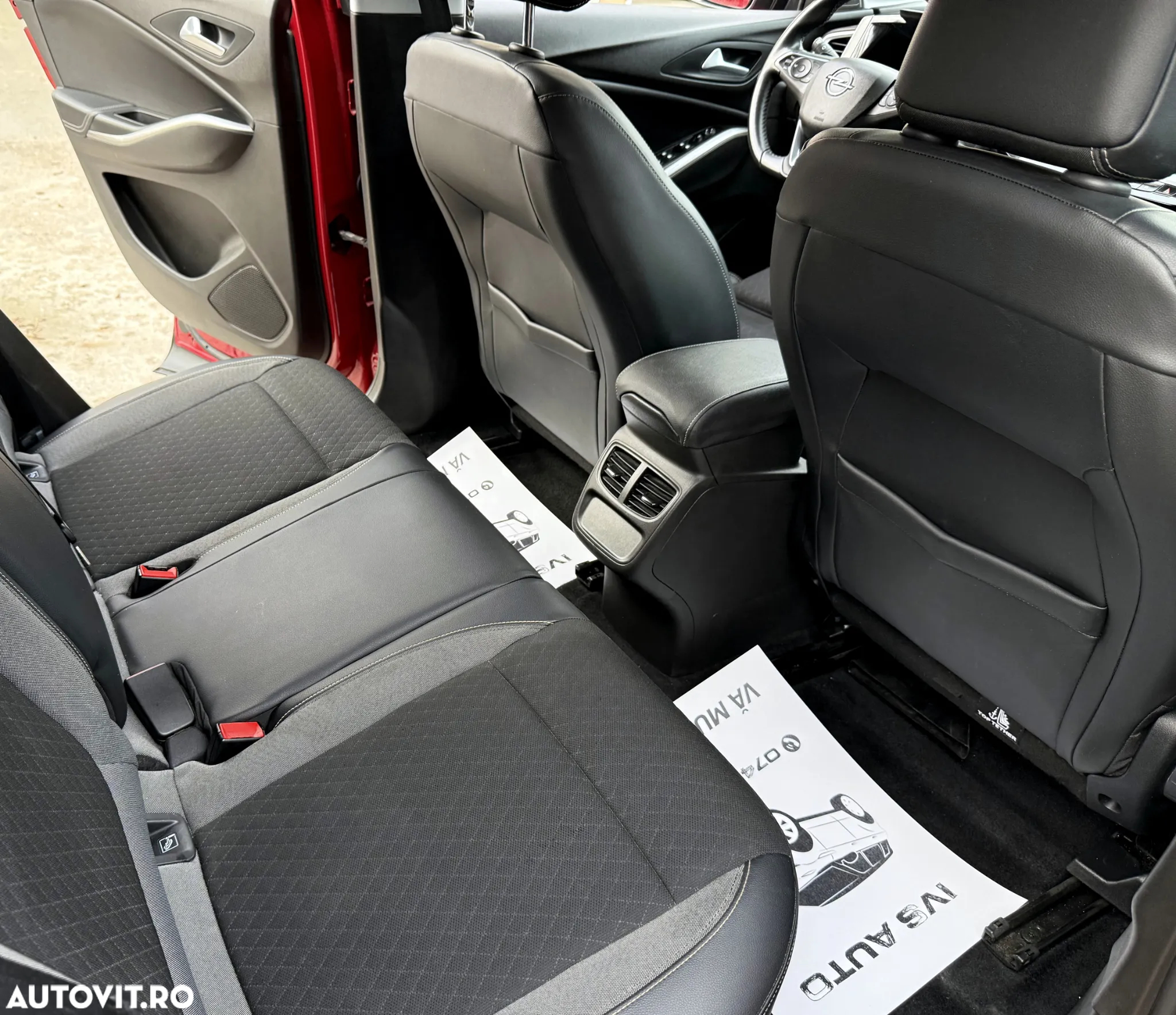 Opel Grandland X 1.2 Turbo START/STOP AT8 GS Line - 12