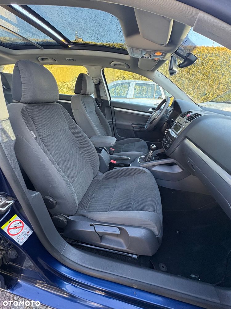 Volkswagen Golf 2.0 TDI DPF Comfortline - 19