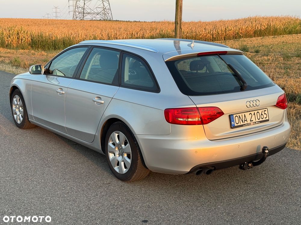 Audi A4 Avant 2.0 TDI ultra - 4