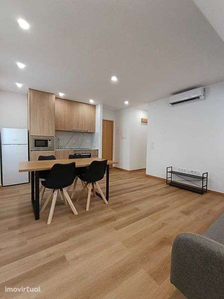 Arrendamento T2 Junto FEUC/HUC - Grande imagem: 2/9