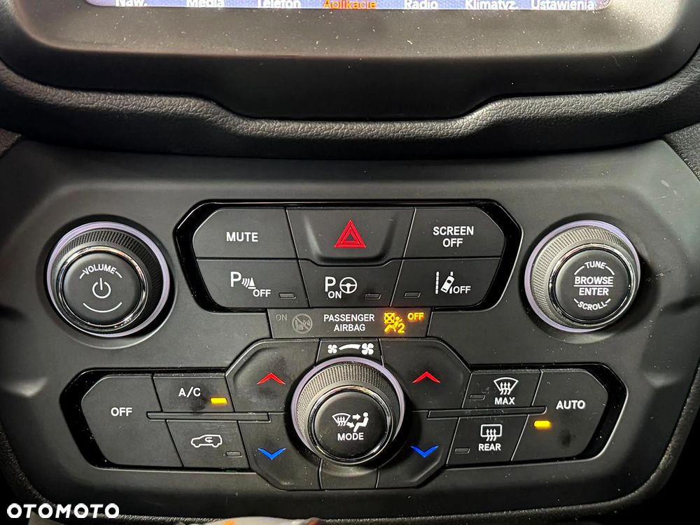 Jeep Renegade 1.5 T4 mHEV Limited FWD S&S DCT - 17
