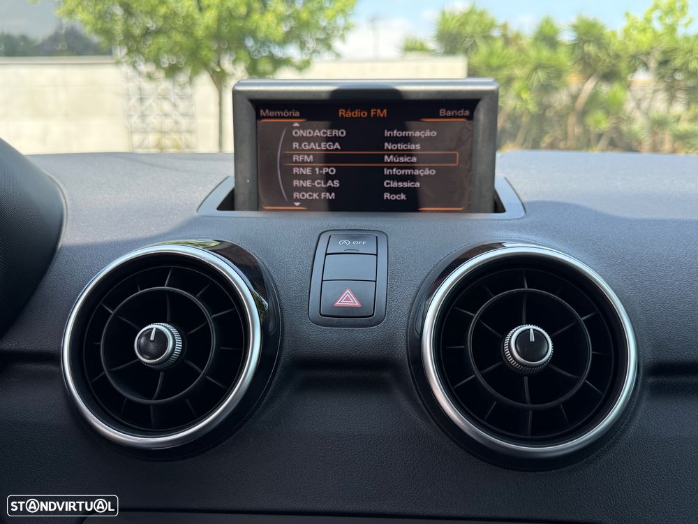 Audi A1 1.6 TDI Ambition - 23