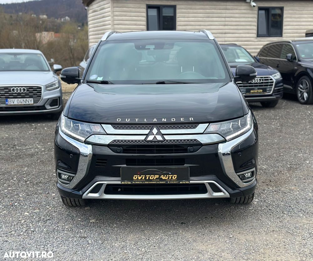 Mitsubishi Outlander 2.4 4WD Top - 2