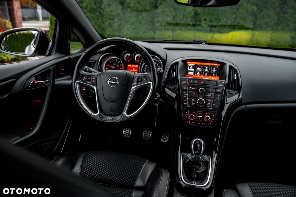 Opel Astra IV GTC OPC - 34