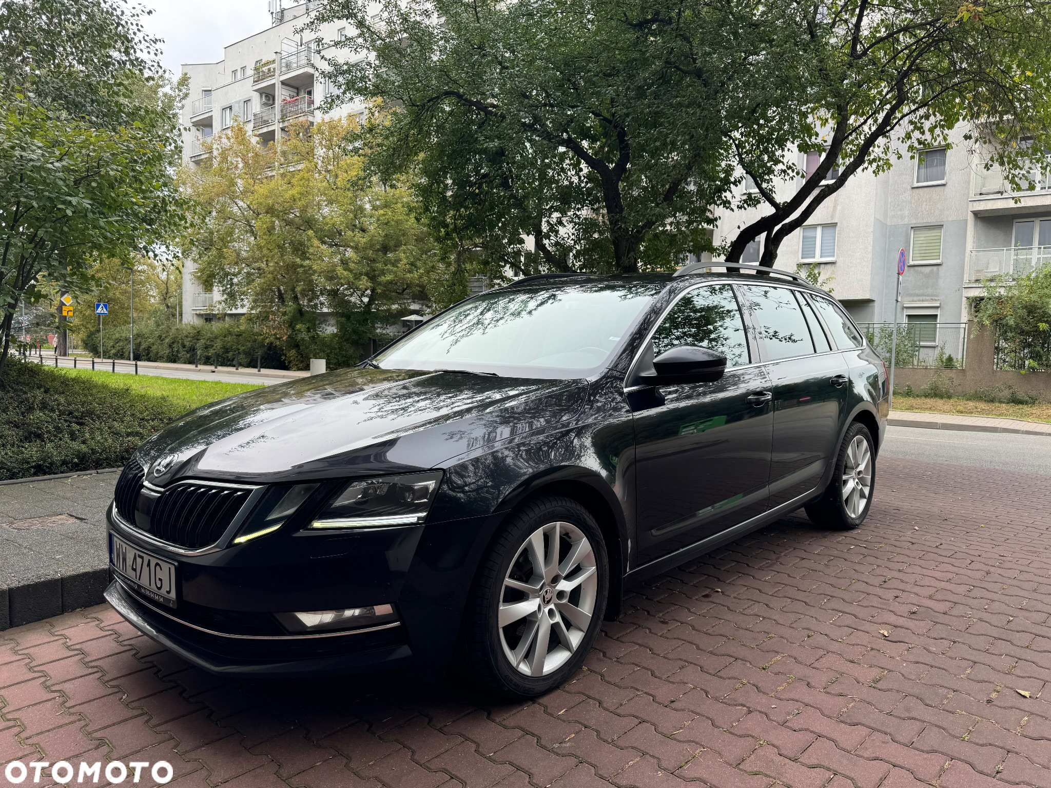 Skoda Octavia 2.0 TDI DSG 4x4 Ambition - 2