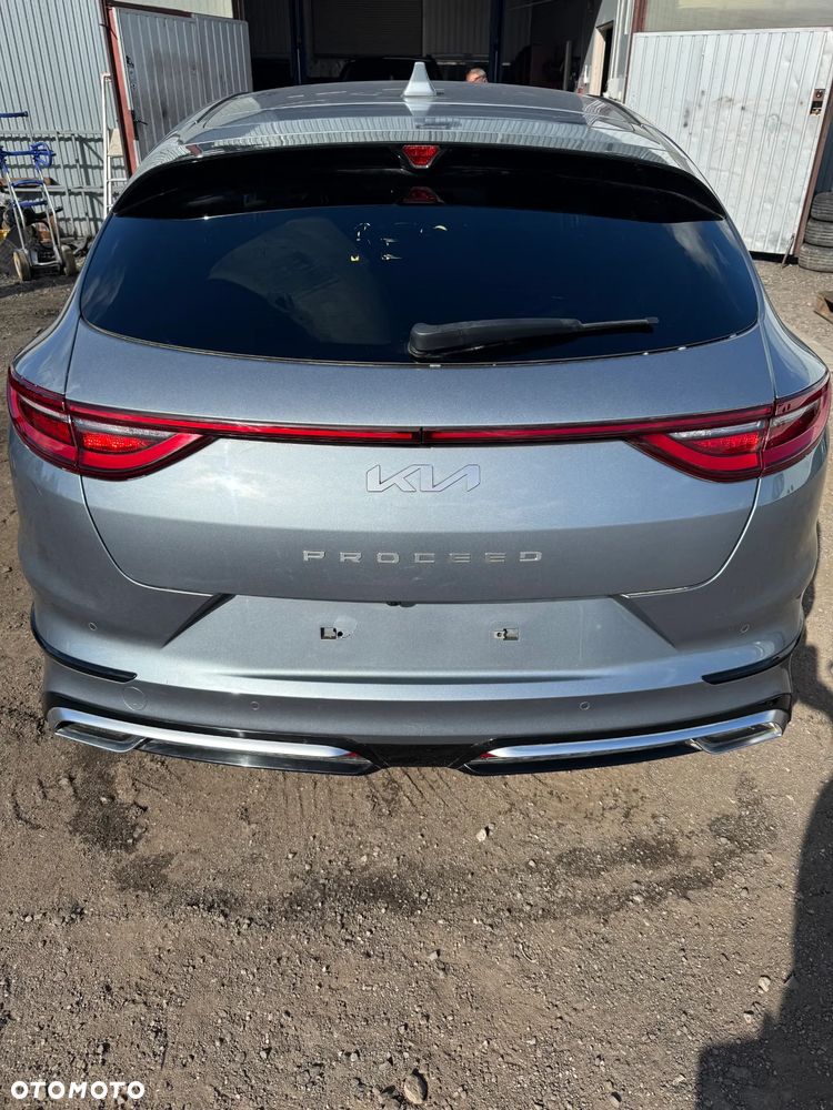 KIA PROCEED PRO CEED III CS KLAPA BŁOTNIK PRAWY TYŁ LAMPA PRAWY TYŁ BELKA WZMOCNIENIE ZDERZAKA - 1
