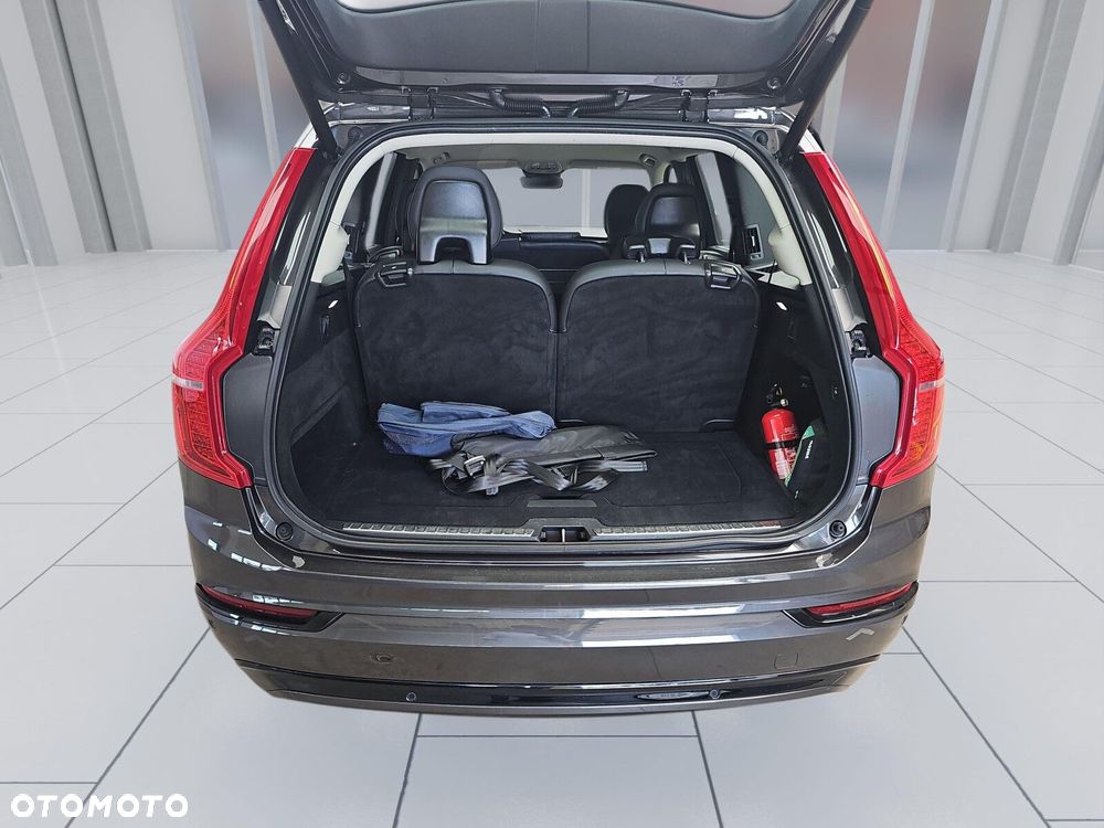 Volvo XC 90 T8 AWD Plug-In Hybrid Plus Dark 7os - 18