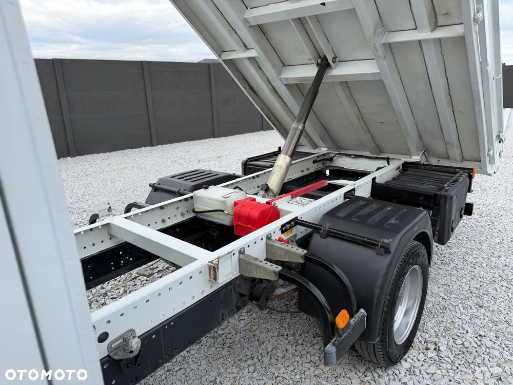 Iveco Daily Brygadówka Wywrotka 35C15 50C15 3.0 HPI 150 KM 3 strony Wywrotka - 14