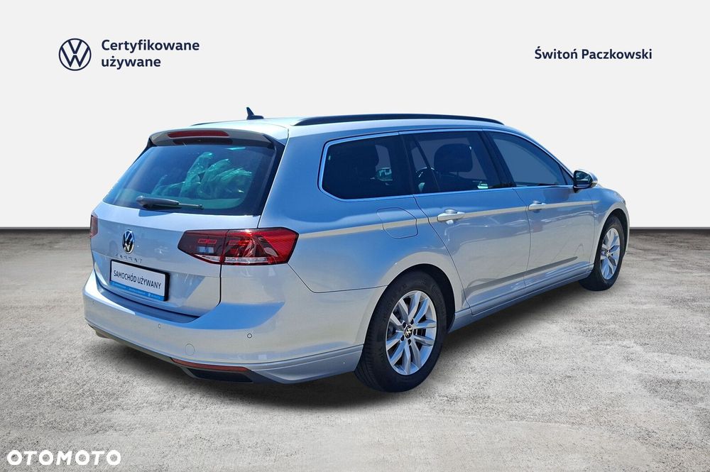 Volkswagen Passat - 5