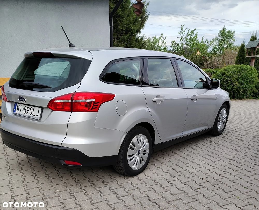 Ford Focus - 10