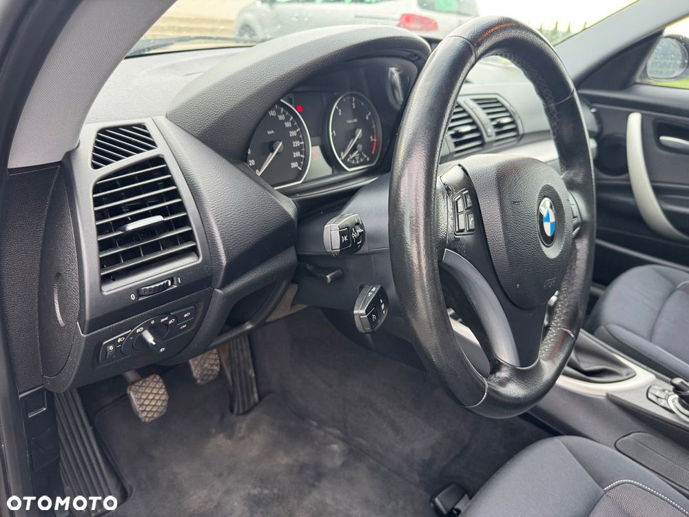 BMW Seria 1 120d DPF Edition Lifestyle - 18