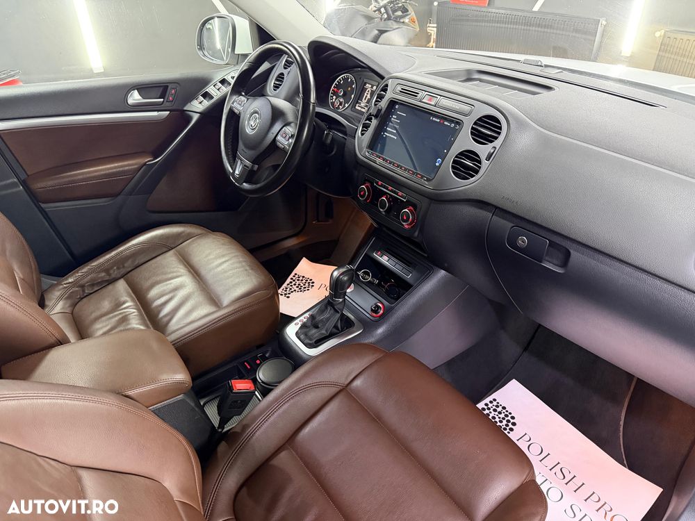 Volkswagen Tiguan 2.0 TDI 4Motion DSG Sport & Style - 9