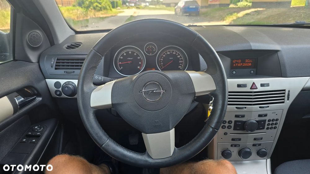 Opel Astra 1.6 Catch me - 35