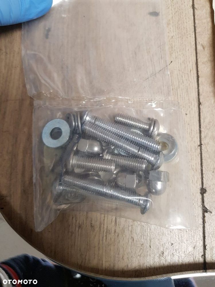 Stelaż oparcia pasażera Sissy Bar Renegade Yamaha Drag Star XVS1100 - 2