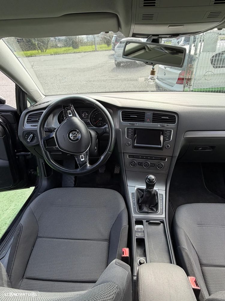 VW Golf 1.6 TDi Trendline BlueMotion - 7