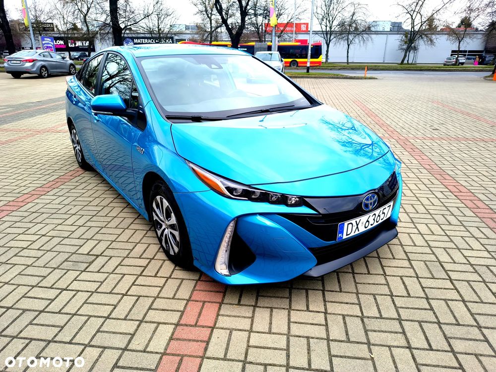 Toyota Prius (Hybrid) Comfort - 9