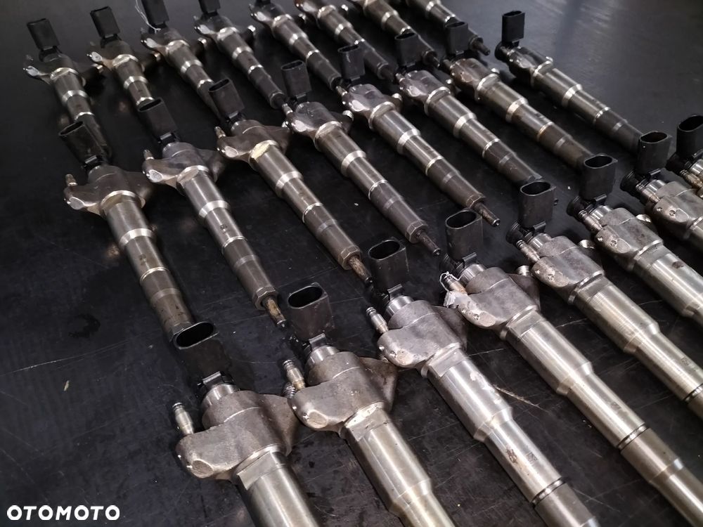 Wtryskiwacze Wtrysk Siemens 166009567R НURT 100szt - 2
