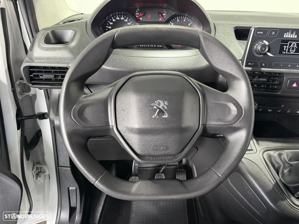 Peugeot PARTNER 1.5 BLUEHDI 102 CV - 3 LUGARES - IVA DEDUTIVEL - 26