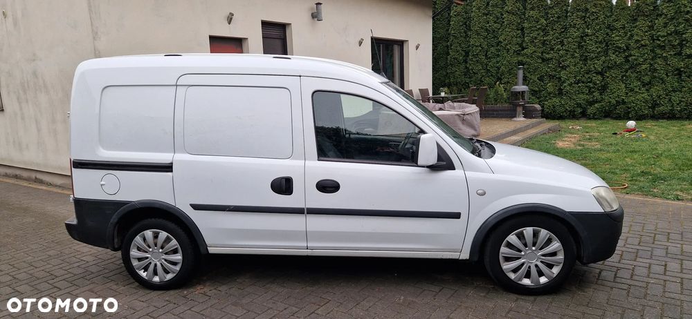 Opel Combo Tour Cosmo - 4