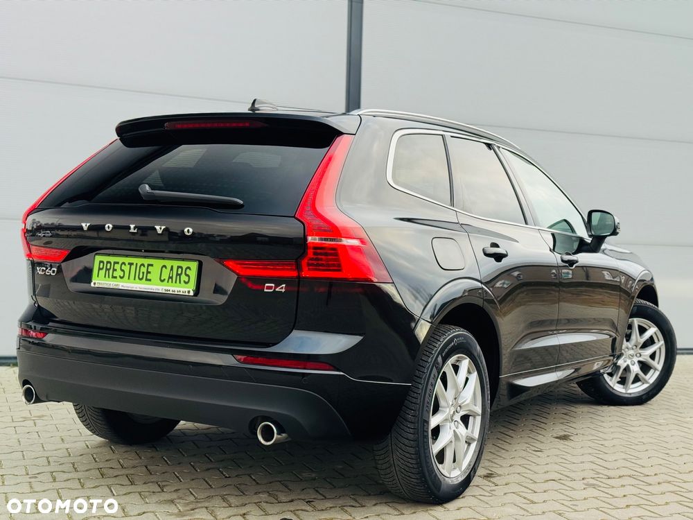 Volvo XC 60 D4 Geartronic Momentum Pro - 17