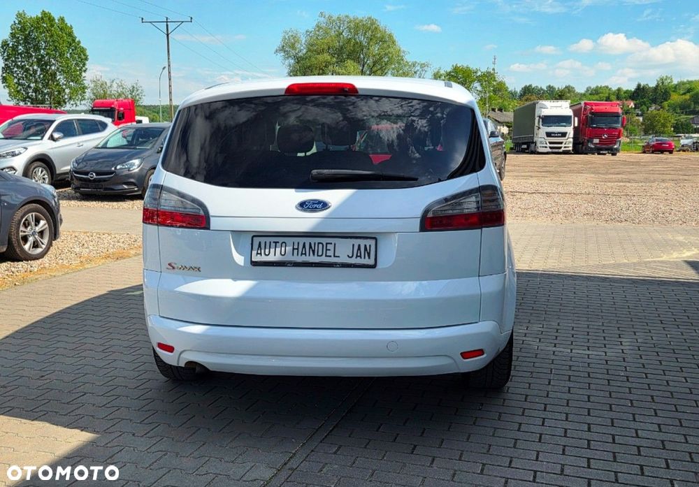 Ford S-Max - 21