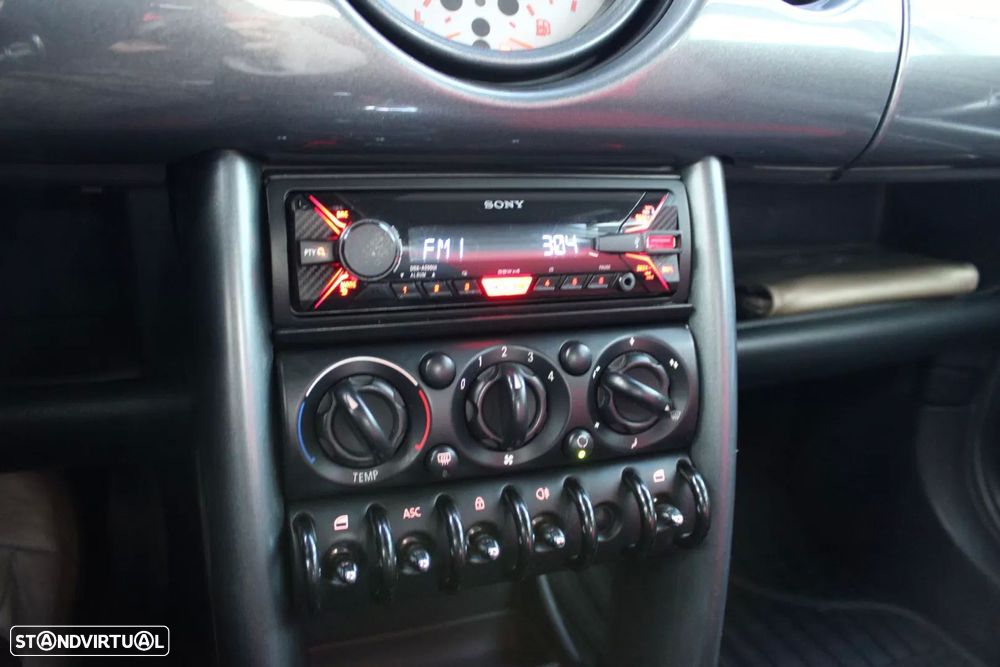 MINI 3 Portas One 1.4 D - 9