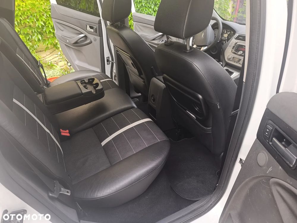 Ford Kuga 2.0 TDCi Titanium - 10