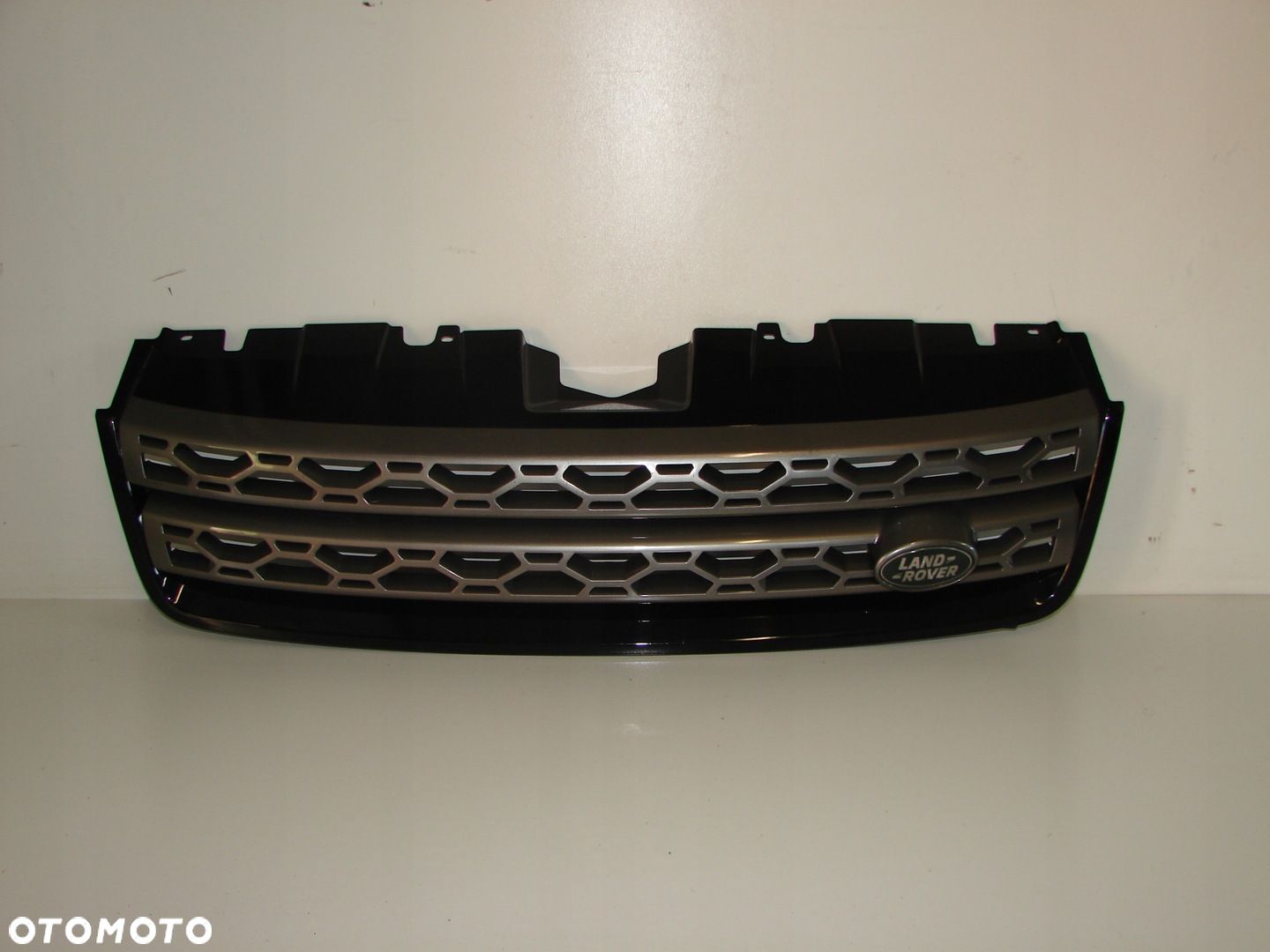 Atrapa kratka grill LAND ROVER DISCOVERY IV 14-16 - 1