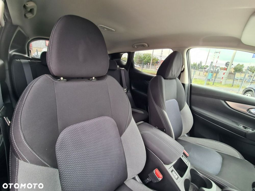 Nissan Qashqai 1.2 DIG-T N-Connecta - 25