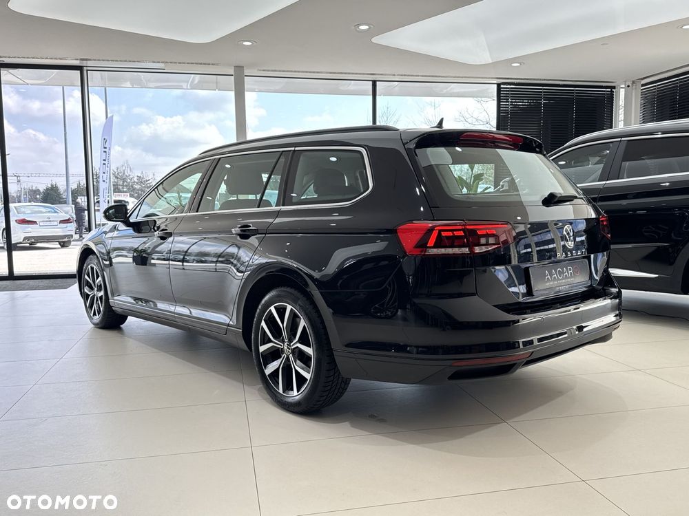 Volkswagen Passat - 3