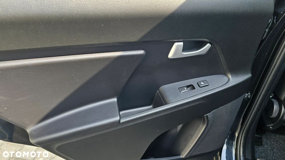 Kia Sportage 1.6 GDI Business Line L 2WD - 35