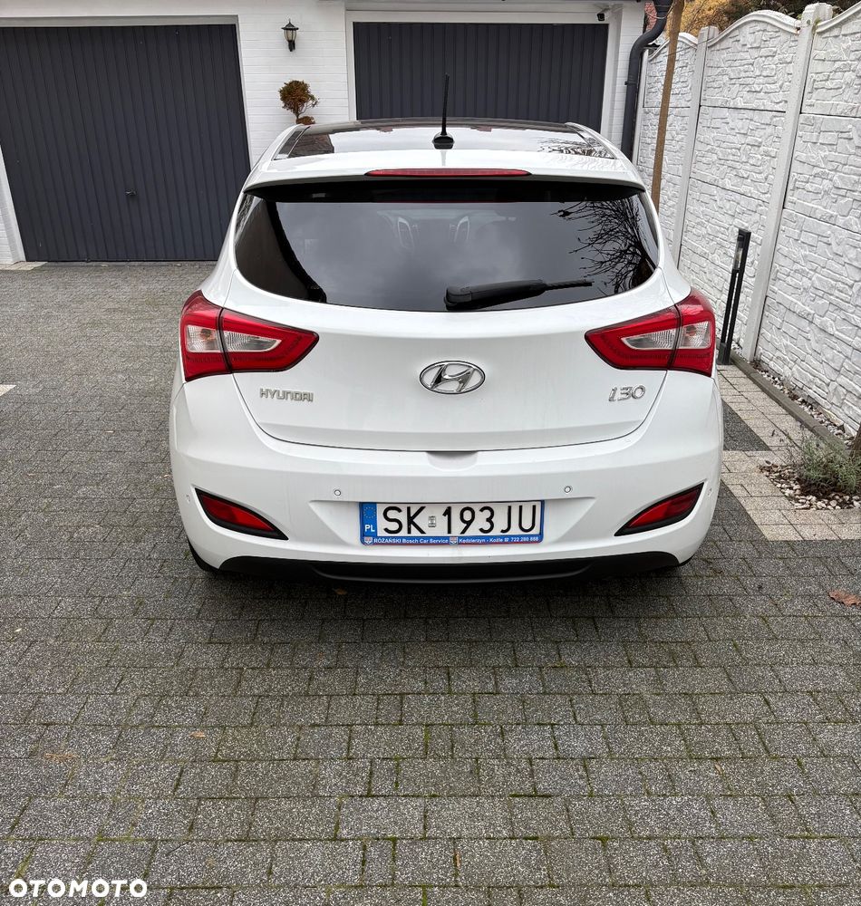 Hyundai i30 1.6 GDI BlueDrive Premium DCT - 13