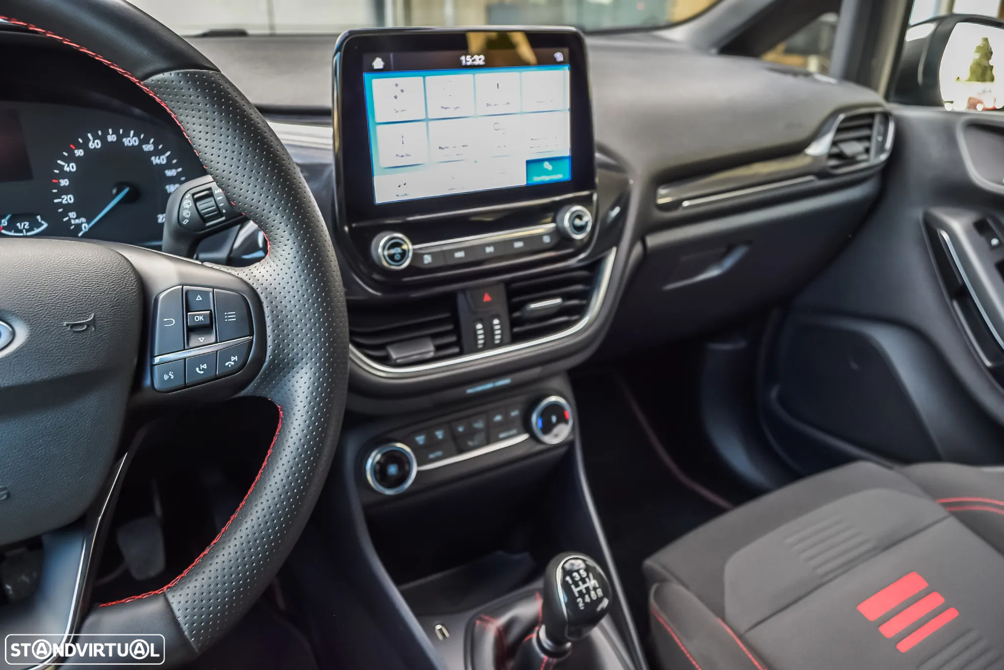 Ford Fiesta 1.0 EcoBoost ST-Line - 28