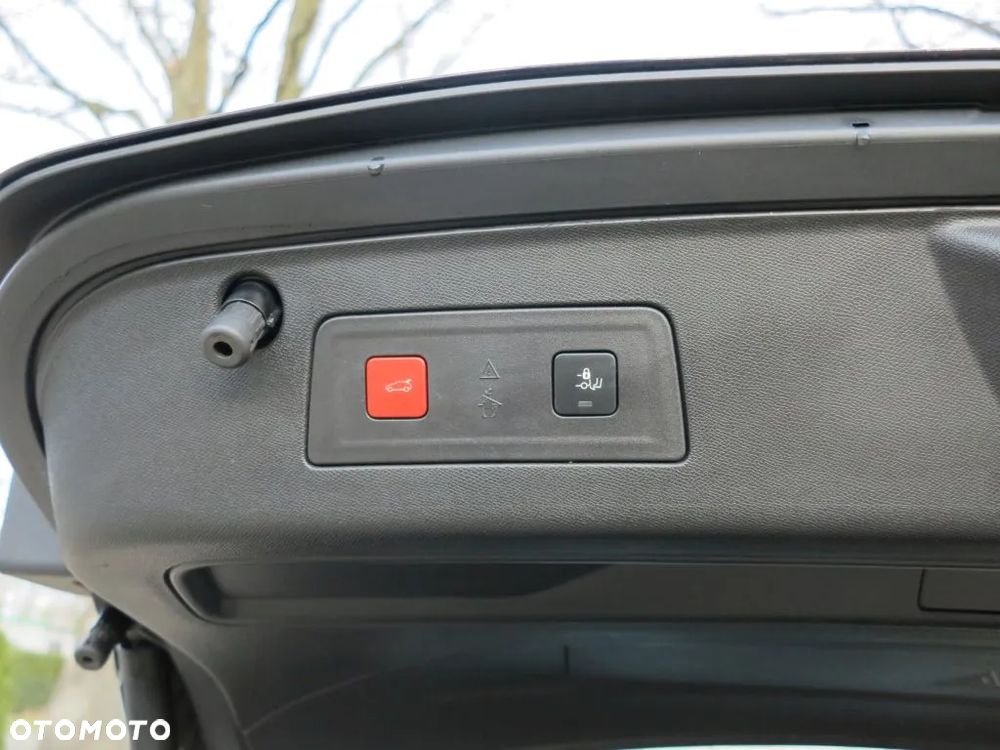 Peugeot 508 SW HDi 160 Automatik Business-Line - 21