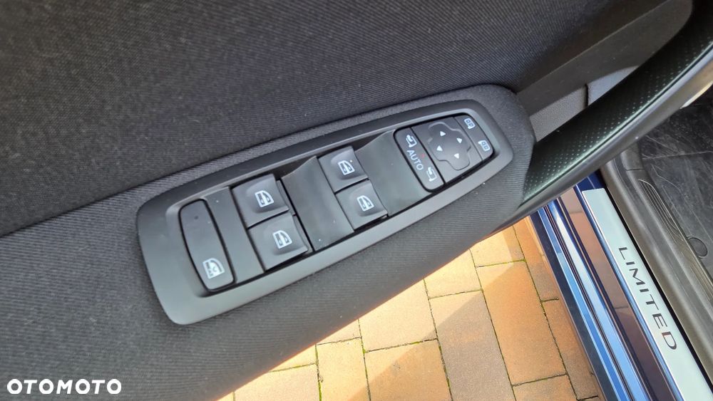 Renault Megane 1.5 dCi Limited EDC - 14