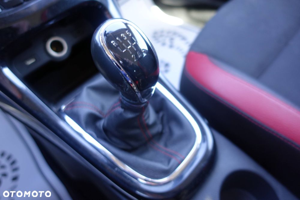 Opel Astra 2.0 BiTurbo CDTI DPF ecoFLEX SportsTourer St - 22