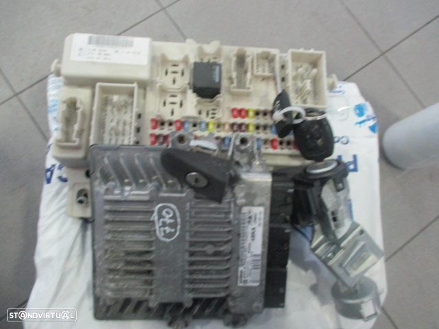 Centralina 6M5112A650YA 5WS40512A FORD FOCUS 2006 1.8TDCI KIT SIEMENS - 1