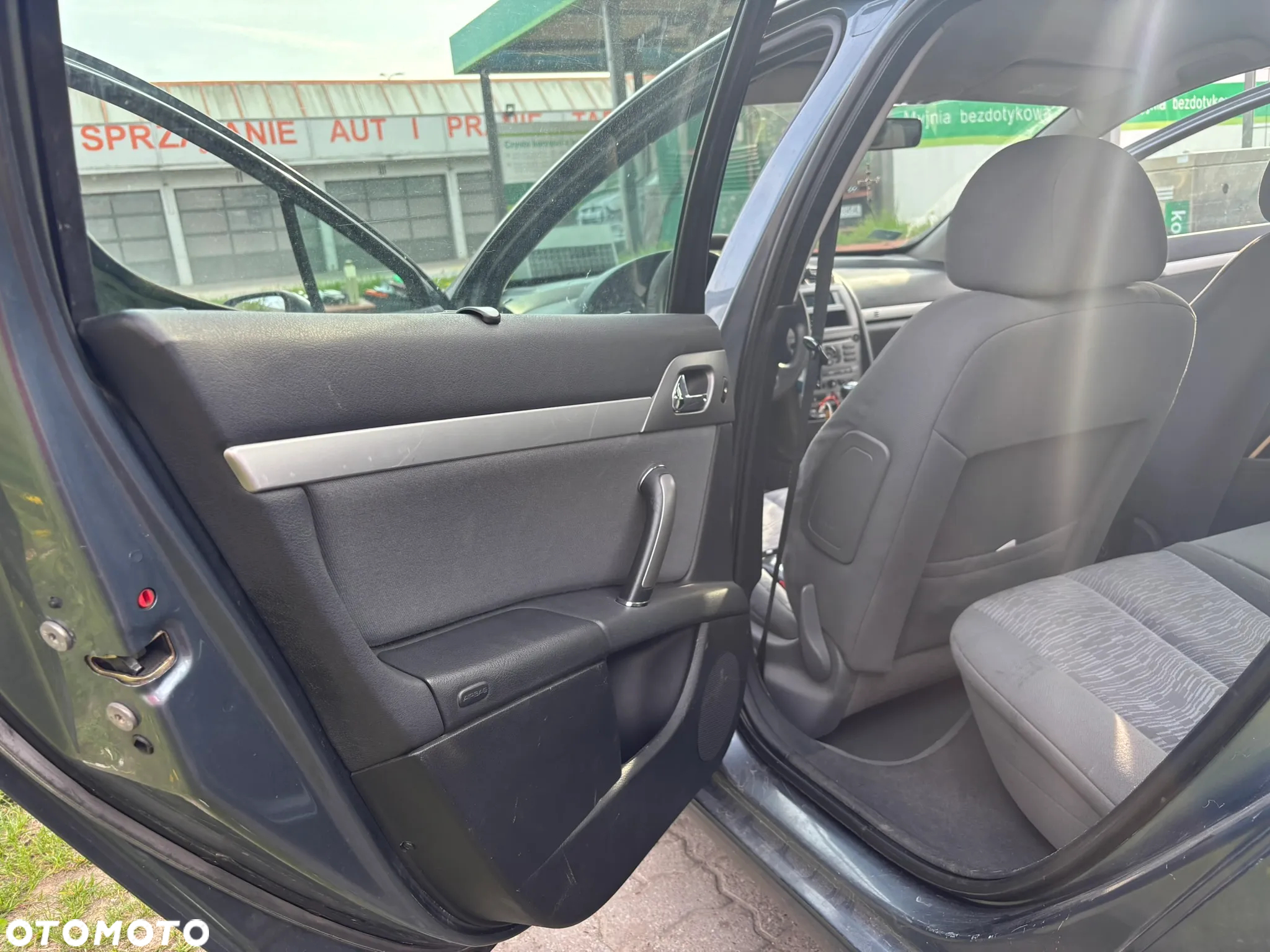 Peugeot 407 - 5