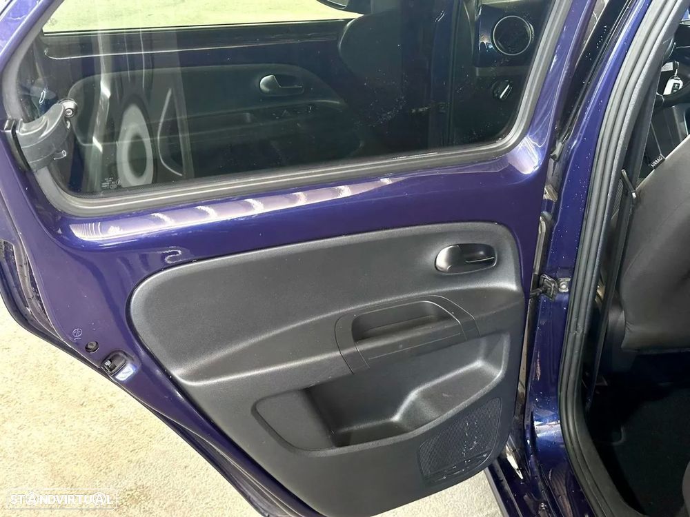 VW Up! 1.0 BMT High Auto - 12