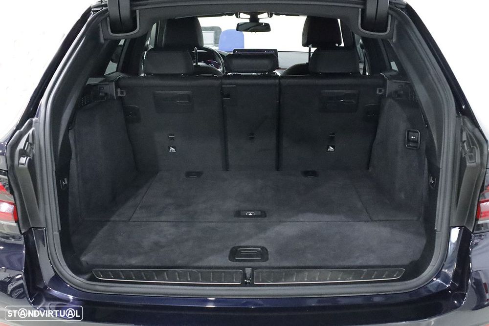 BMW 520 d Pack Desportivo M Auto - 25