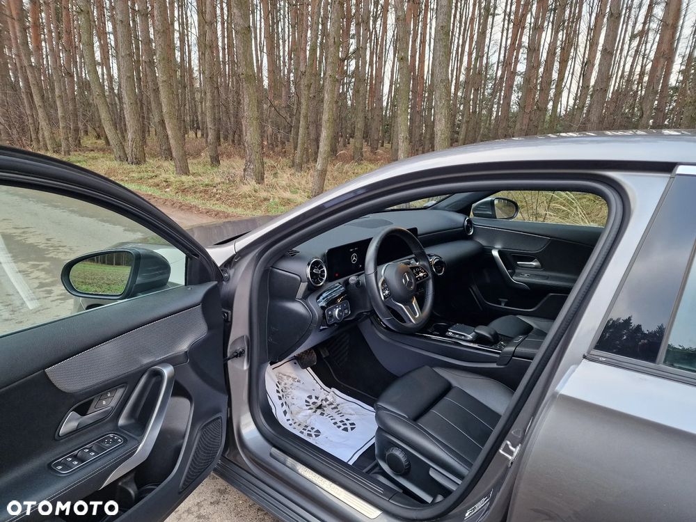 Mercedes-Benz Klasa A 180 d 8G-DCT Edition 2021 - 8