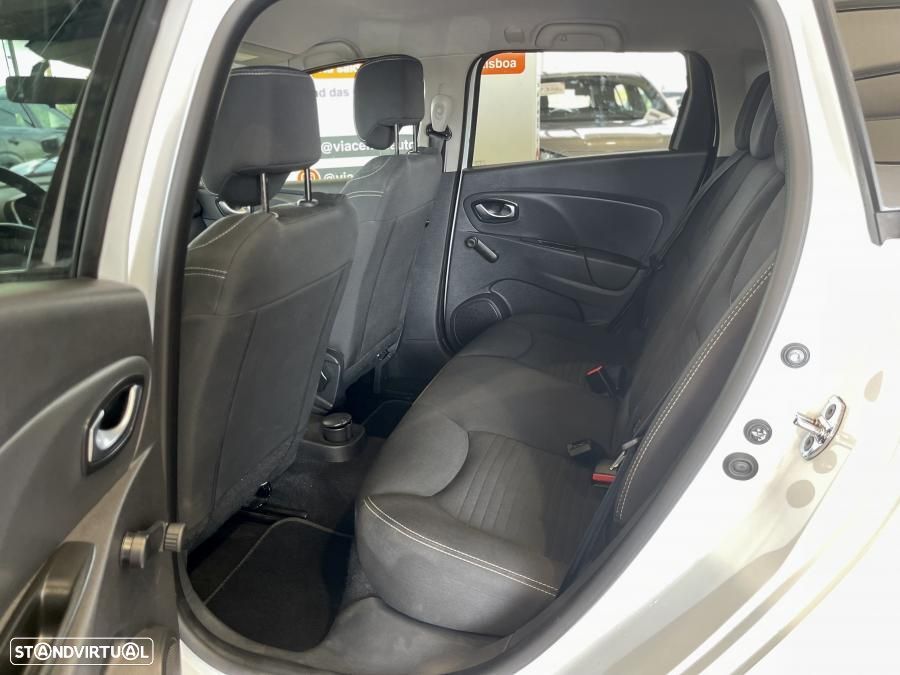 Renault Clio Sport Tourer 1.5 dCi Limited - 26